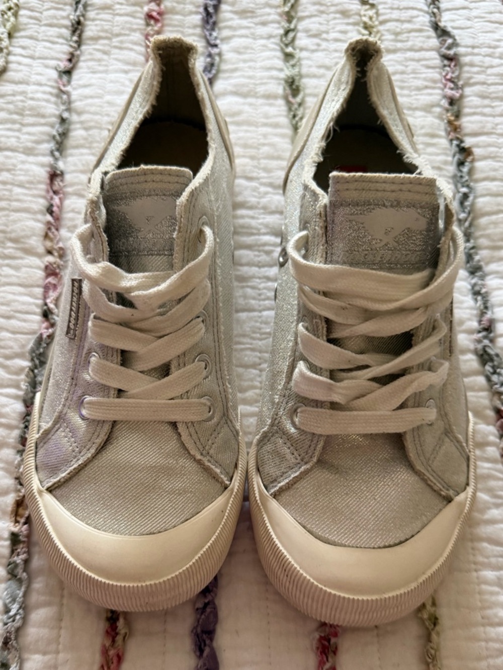 ROCKETDOG…Silver Glitter Low-Top Lace-Up Sneakers